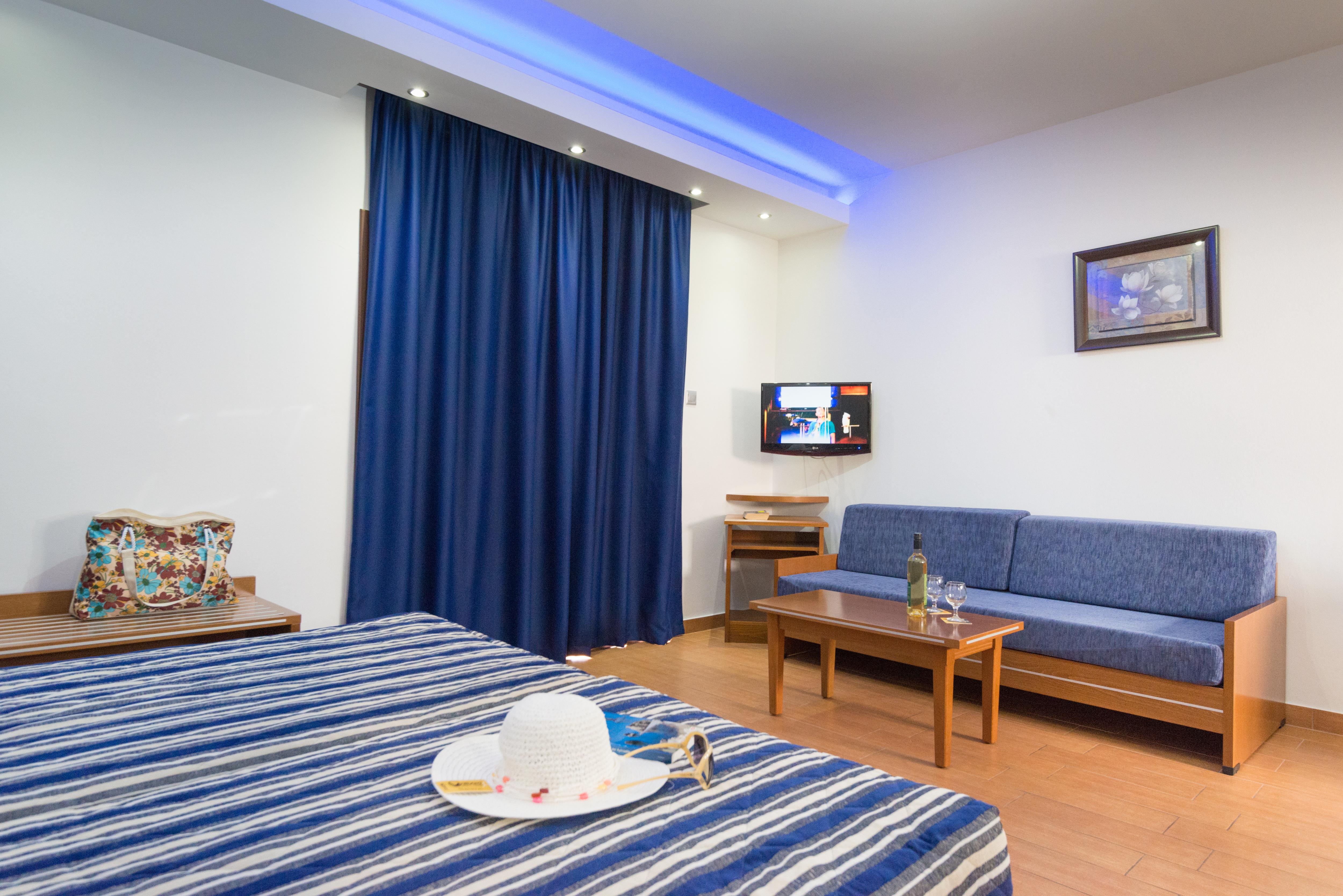 Loutsiana Deluxe Apts Ayia Napa Luaran gambar
