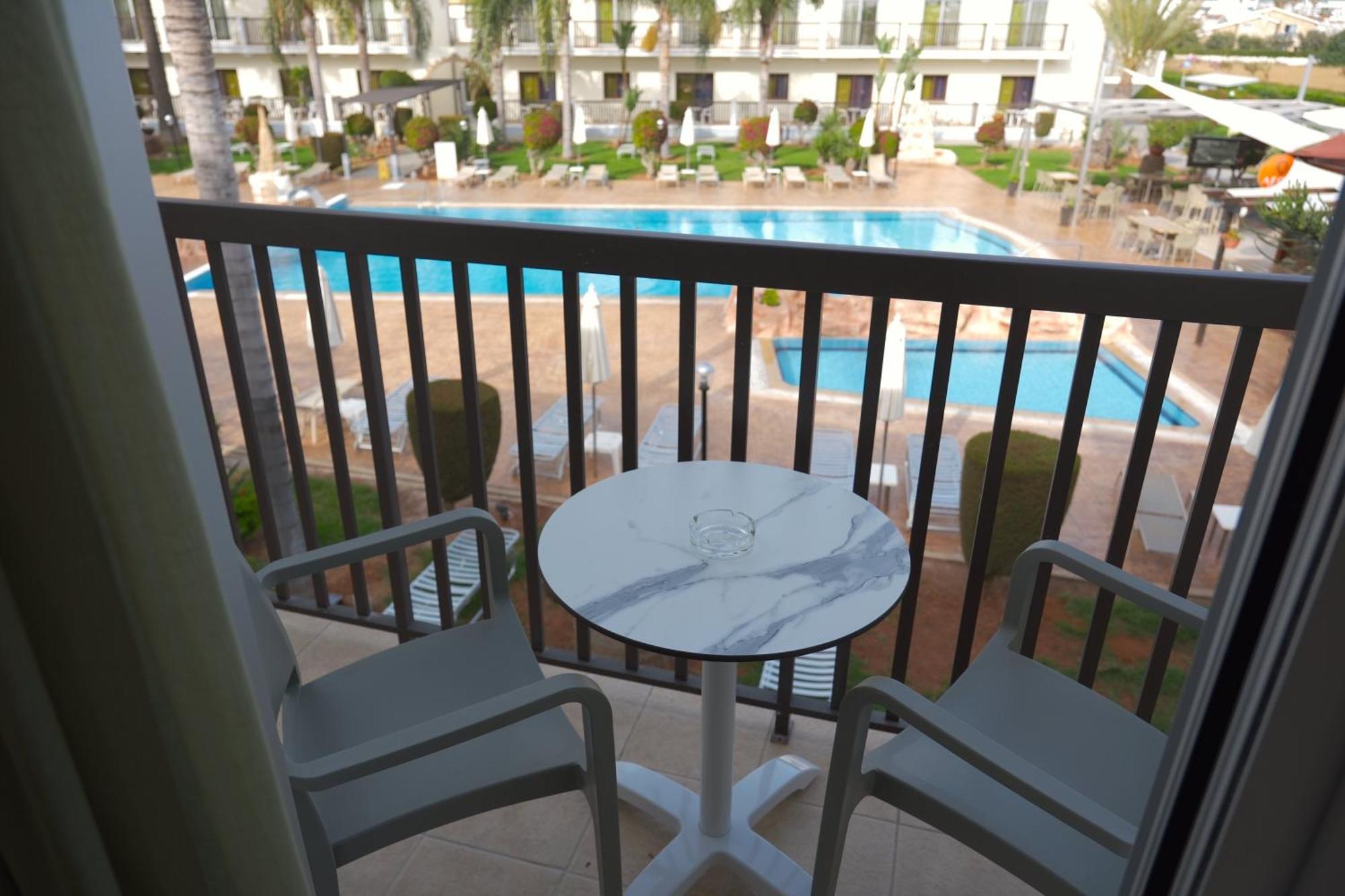 Loutsiana Deluxe Apts Ayia Napa Bilik gambar
