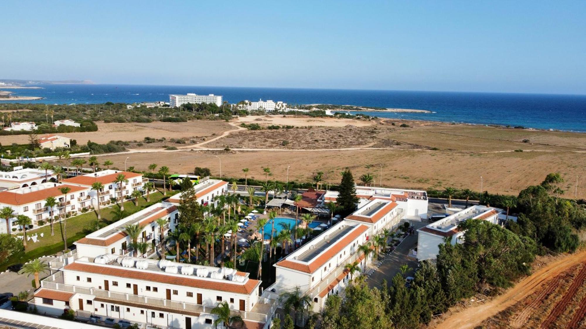 Loutsiana Deluxe Apts Ayia Napa Luaran gambar