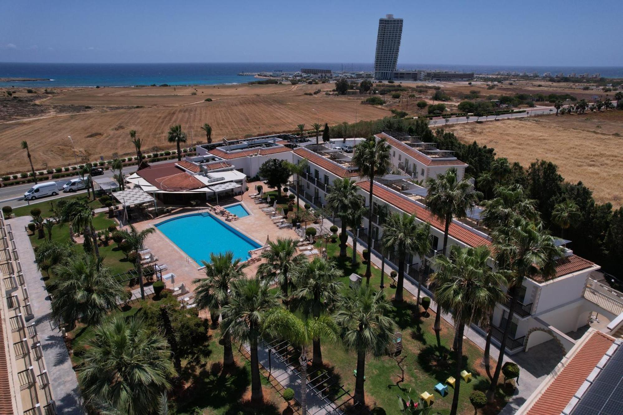 Loutsiana Deluxe Apts Ayia Napa Luaran gambar