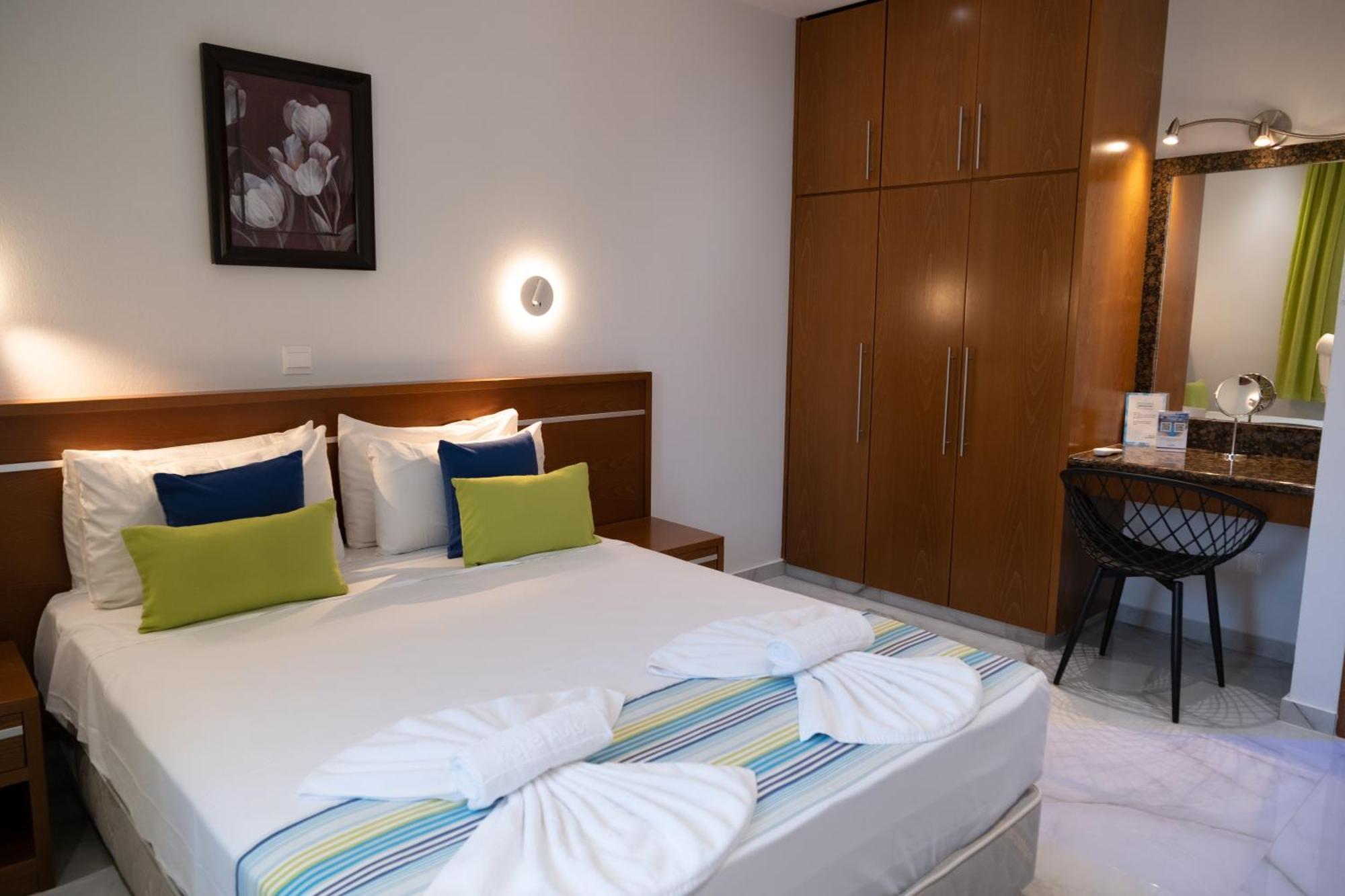 Loutsiana Deluxe Apts Ayia Napa Bilik gambar