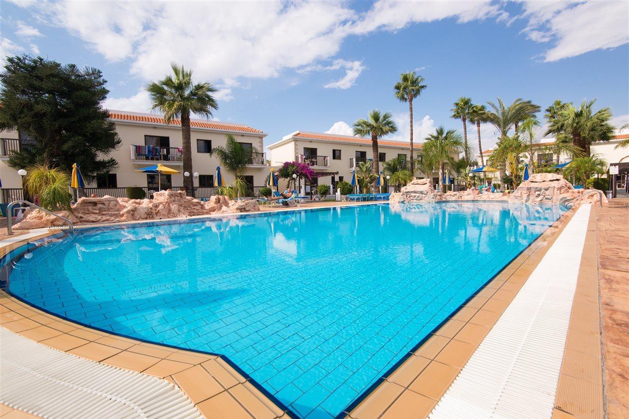 Loutsiana Deluxe Apts Ayia Napa Luaran gambar